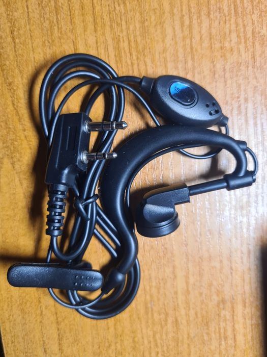 Nowy nieużywany zestaw słuchawkowy. Pasuje m.in. do Baofeng.