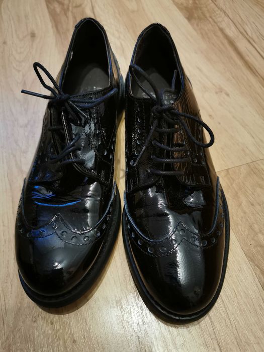 Buty mokasyny lakierki rozmiar 36