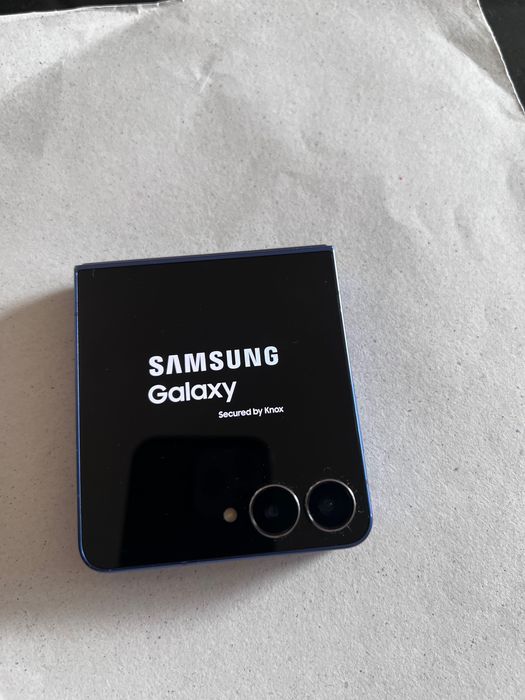 Samsung Galaxy Z Flip7