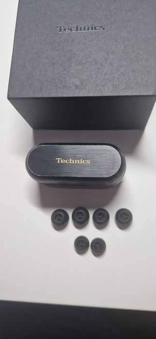Technics EAZ 80 earbuds