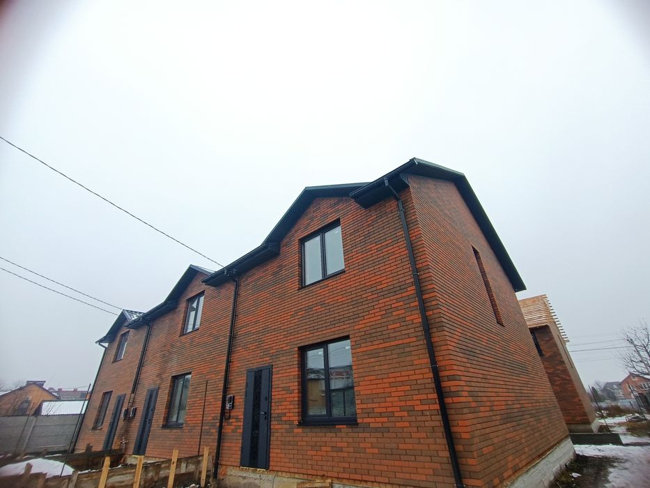 Продаж таунхауса 105 м2 на Немирівському шосе