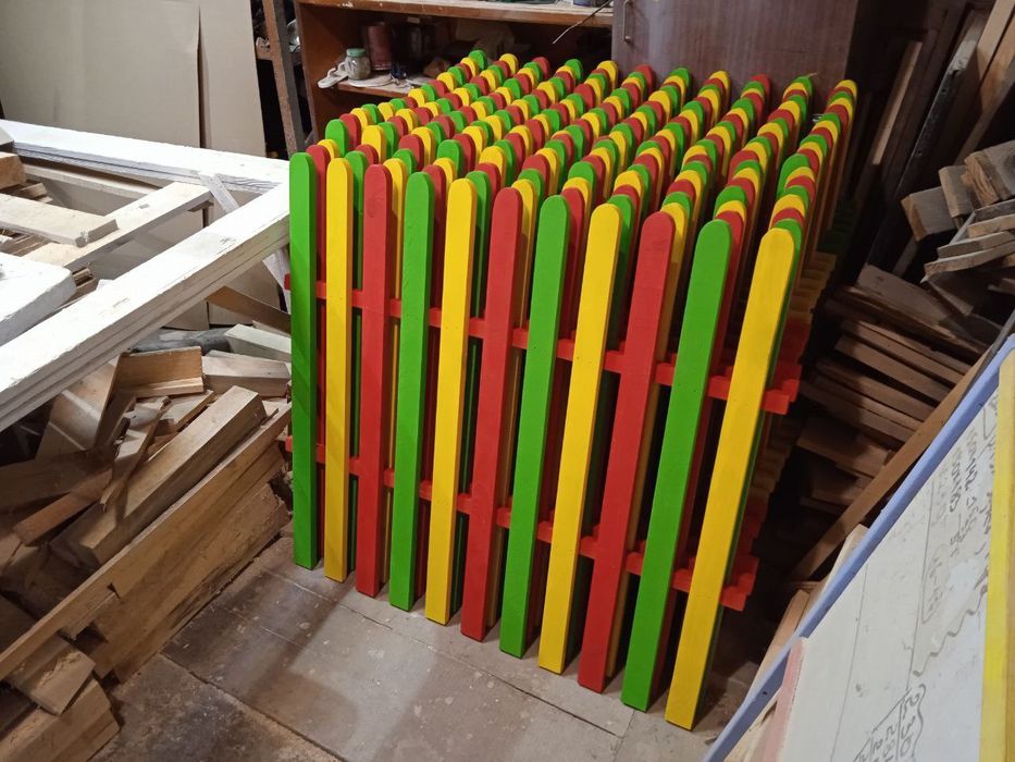 Паркан декоративний фарбований