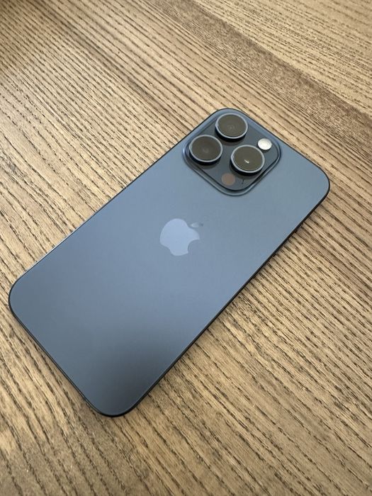 Iphone 15 Pro com 256gb