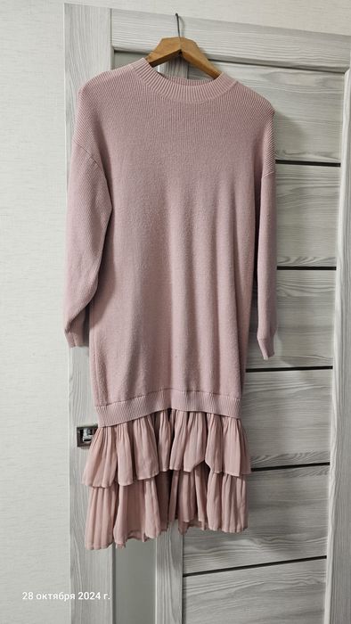 Сукня на дівчинку 10-11 років