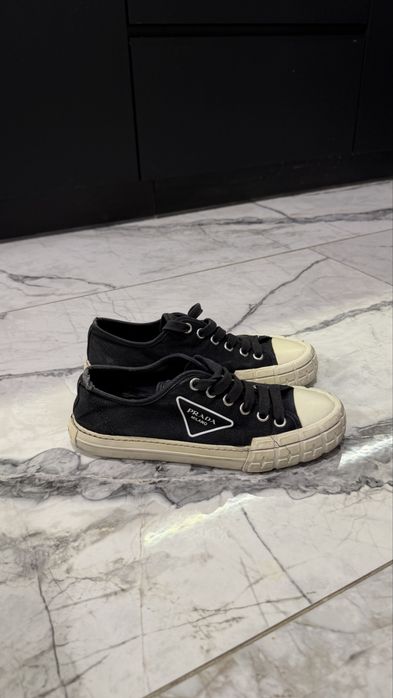 Кеди красовки чорні Prada 39 оригінал