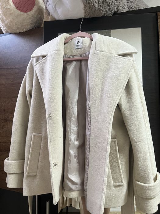 Пальто  укорочене