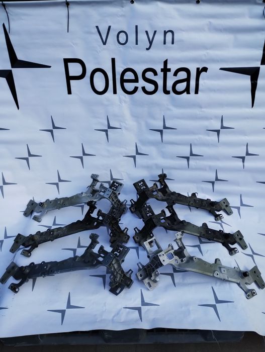 Окуляри фар Polestar 2