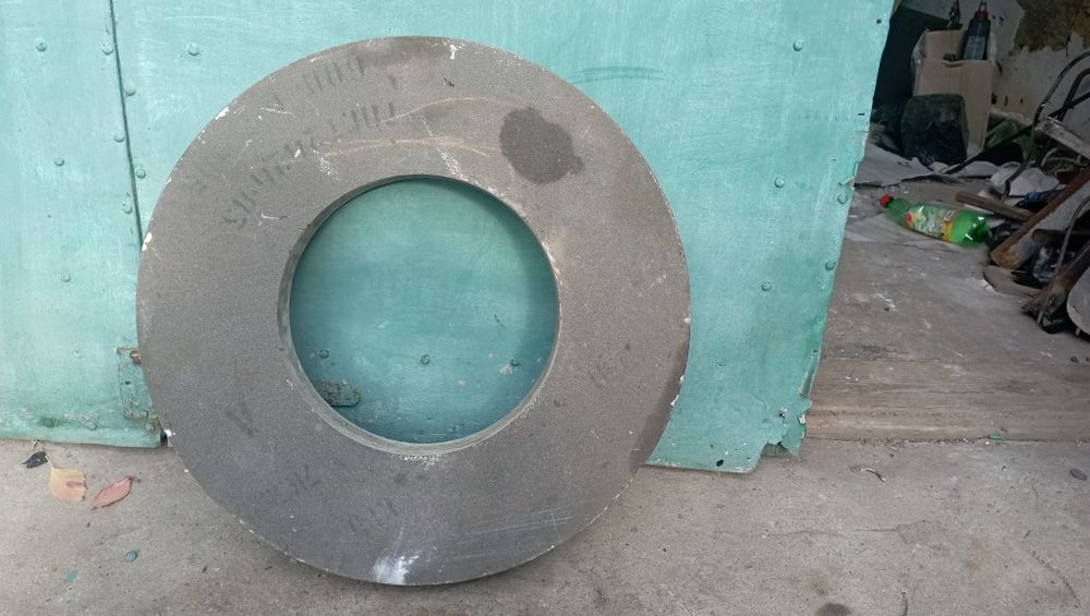 Круг шлифовальный (новый) 600×305×63