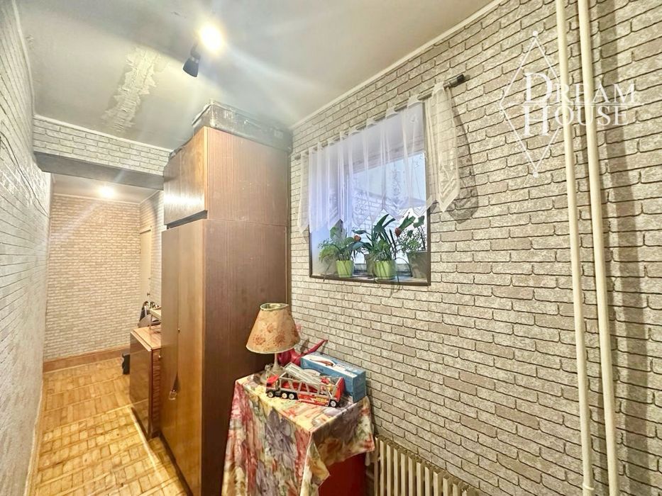 Продаж 5 кімнатної квартири