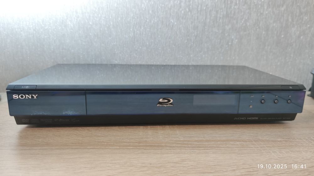 Blu-ray DVD плеер Sony BDP-S550 (Made in Japan)