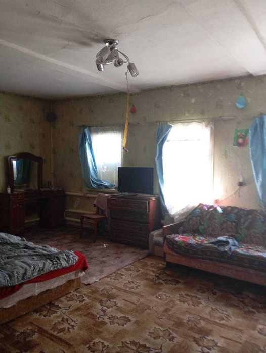 Будинок  в с. Пологи