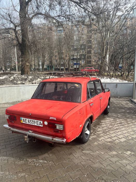 Продам ваз 2101 с страховкой без торга
