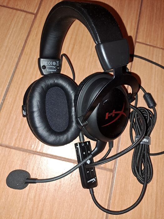 Навушники з мікрофоном HyperX Cloud Core + 7.1 Black