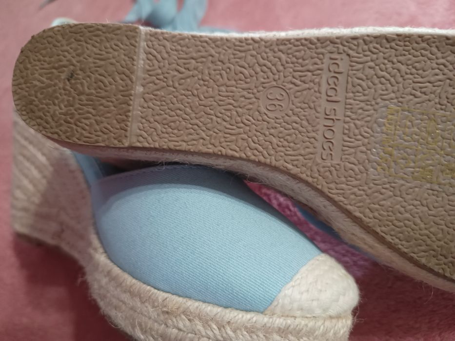 Espadryle wiązane na koturnie rozm.36