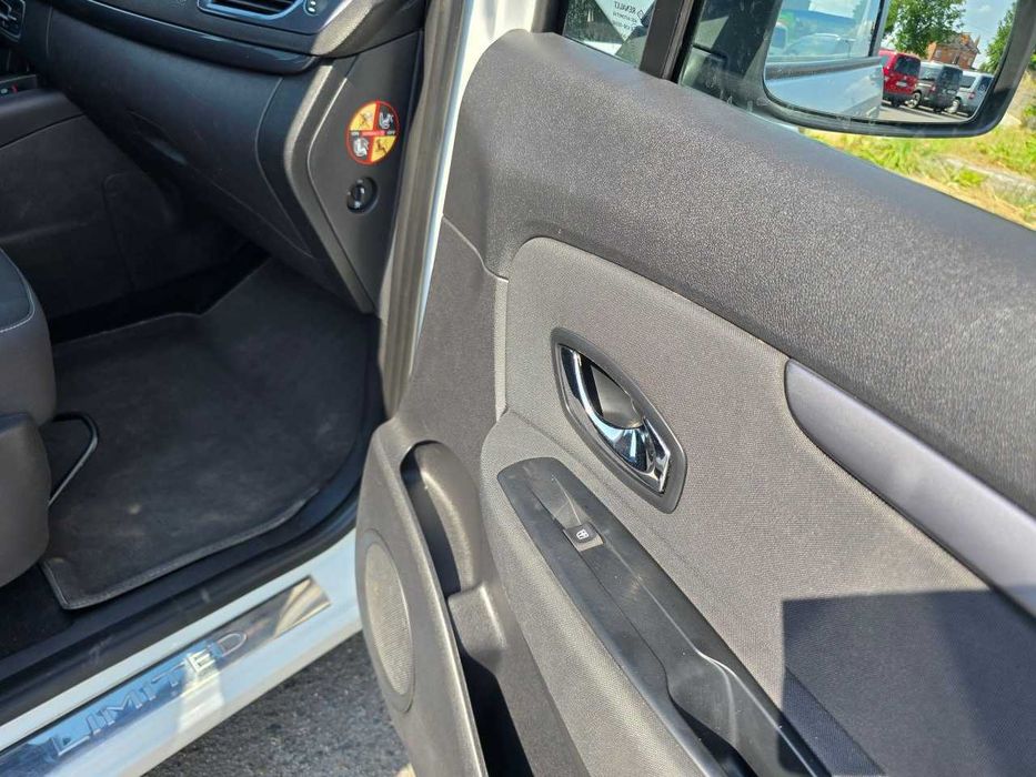 Продам  Renault Scenic 2015. Можна в розстрочку, під викуп.