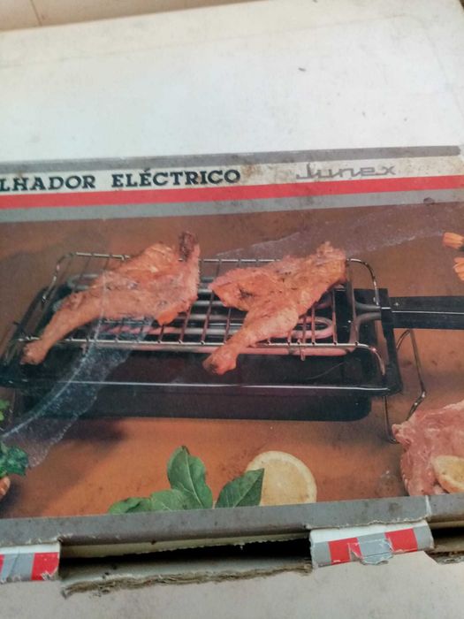 Grelhador elétrico Junex com grelha