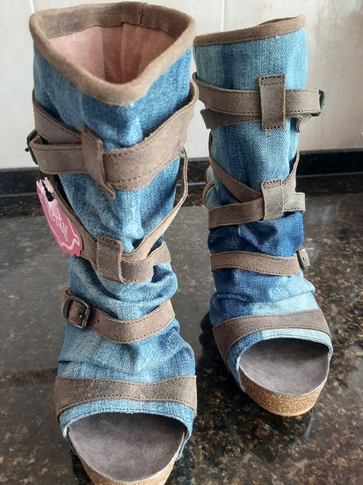Botas mulher novas