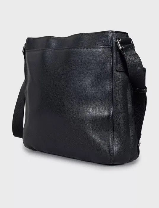 Сумка Prada мужская оригинал.