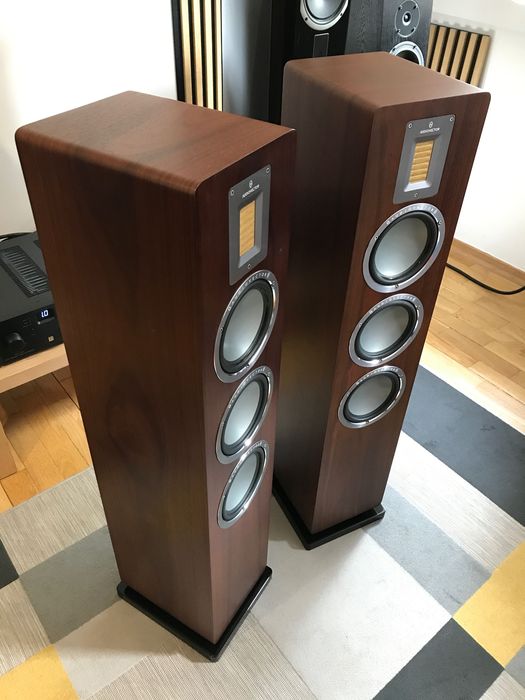 Kolumny podłogowe Audiovector QR5 Walnut, ekspozycyjne, sklep AVŚwiat
