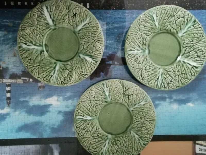 3 pratos vintage - tema folhas - cerâmica das caldas*