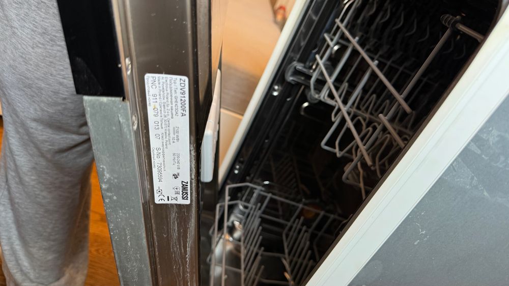 Вбудована посудомийна машина 45 см Zanussi ZDV91200FA