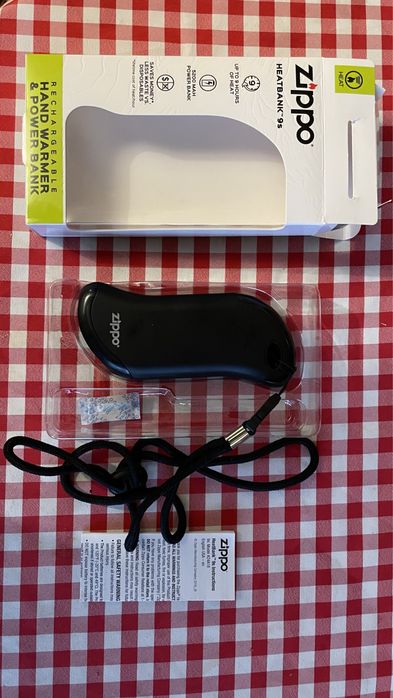 Sprzedam ZIPPO ogrzewacz / power bank  ZIPPO 9S czarny