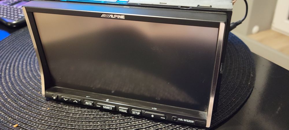 Автомагнитола Alpina  IVA-W520R супер звук и видео один хозяин