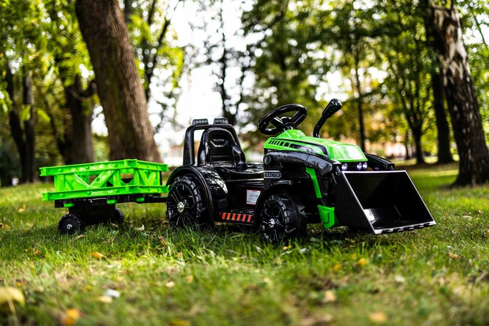 Traktor na akumulator na baterie DLA DZIECI DZWIĘKI ŚWIATŁA