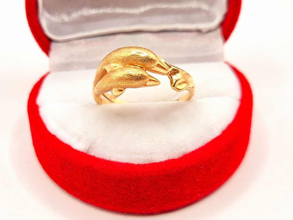 Niesamowity pierścionek "Delfiny" wykonany ze złota 585 (14K).