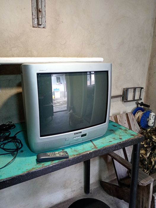 Продам телевізор