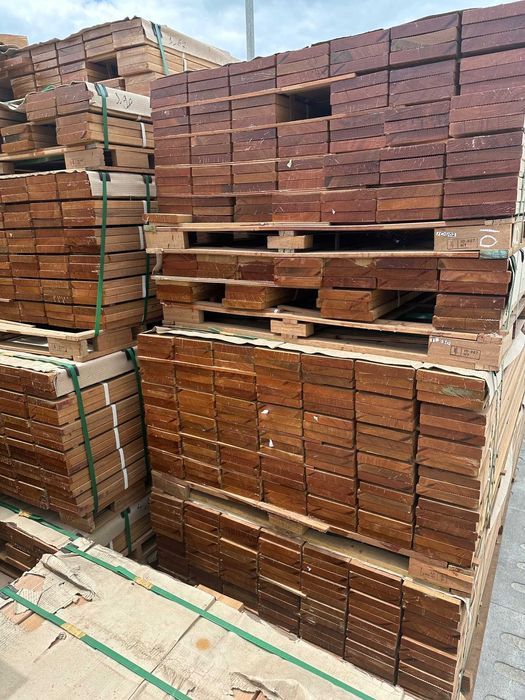 Deska tarasowa bangkirai 25x145x3360  profil drobny-gładki