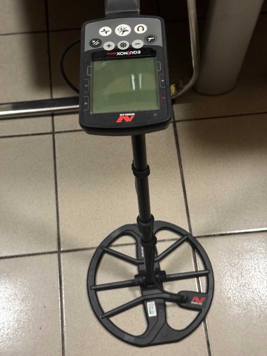 Minelab Equinox 800 з котушкою EQX 11".