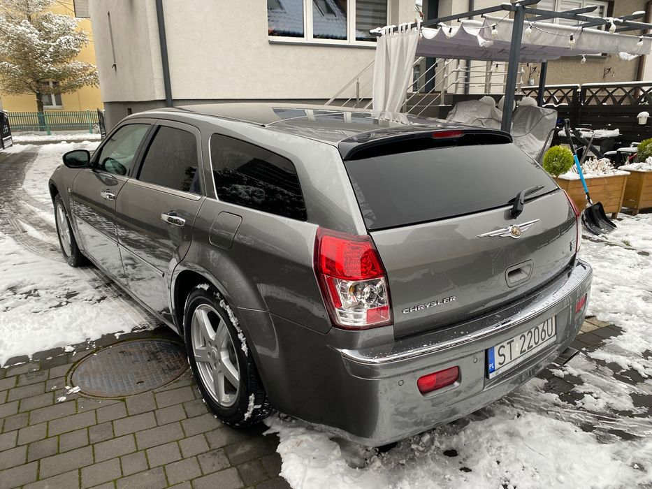 Chrysler 300c, 2,7 gaz, bardzo ładny stan.