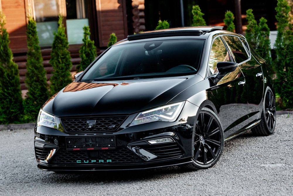 Seat Leon CUPRA 300KM DSG LED CarPlay Nav Kamera ACC Seat Sound Panorama Lane As