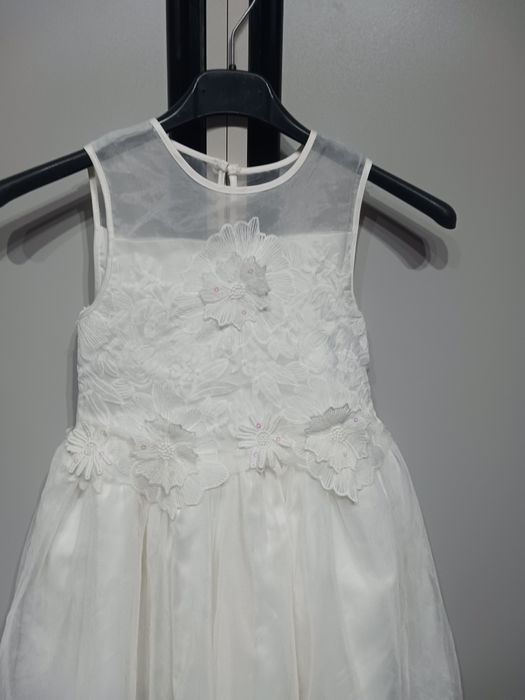 Sukienka okolicznościowa rozm. 134 / nowa