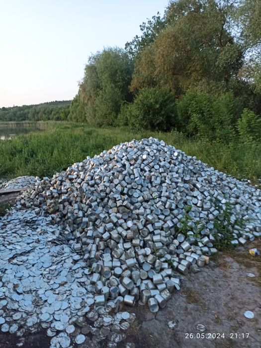 Банки консервні, на окопні свічки або металобрухт