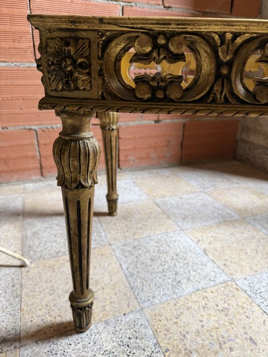 Pés de mesa em madeira