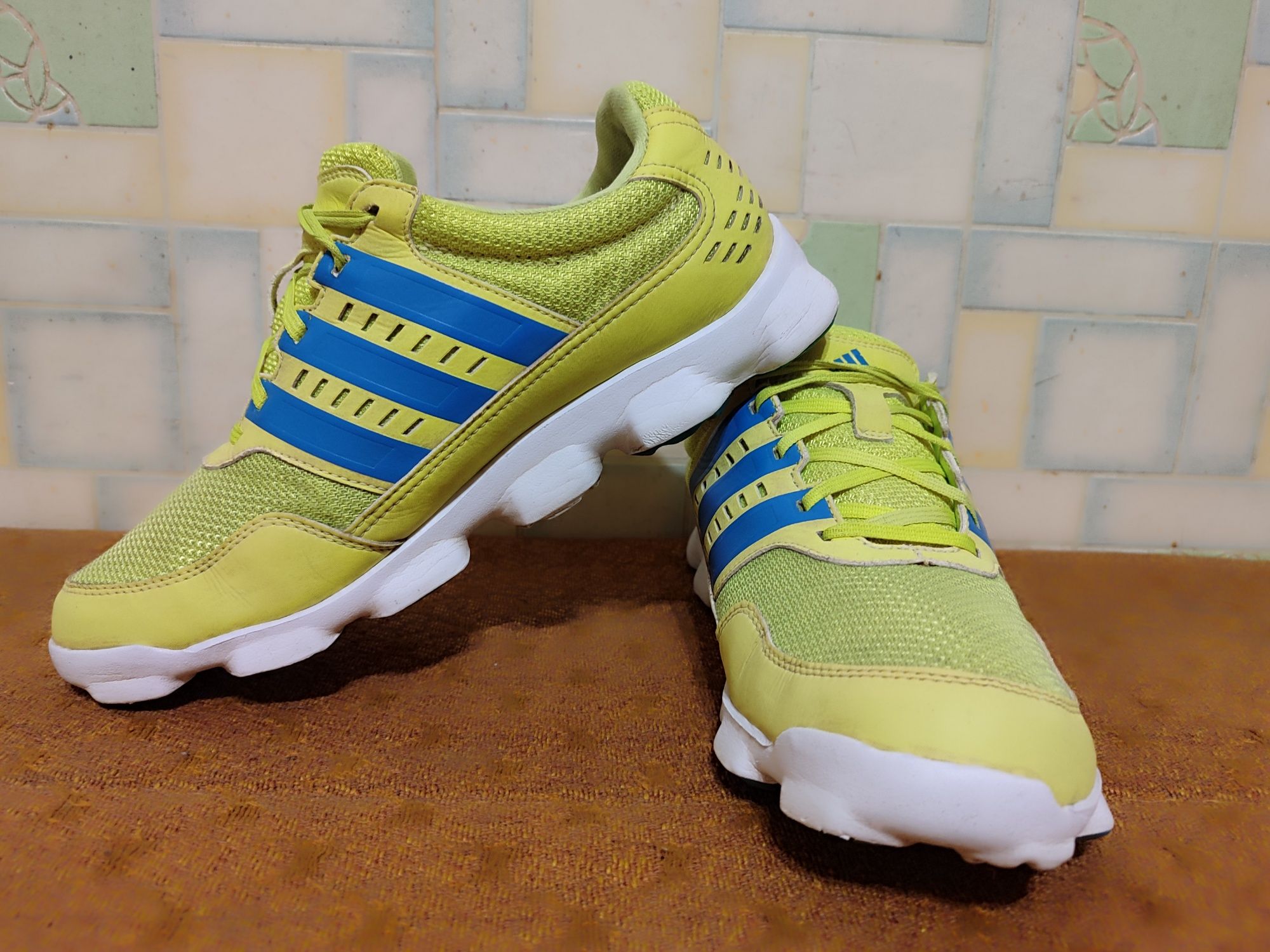 ADIDAS Cross Flex
