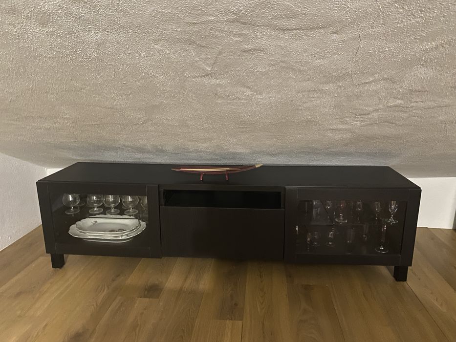 Móvel TV c/ portas e gaveta