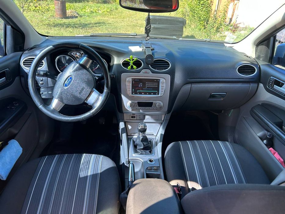 Продам Ford Focus 1.6d