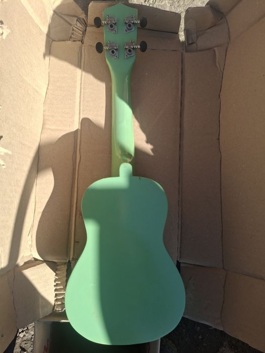 Акулеле Octopus деревяна