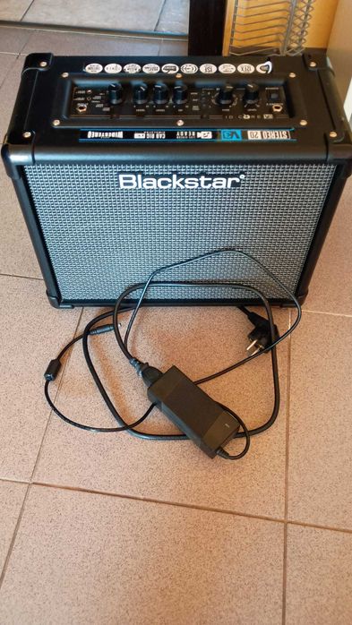 Wzmacniacz gitarowy Blackstar ID:Core 20 V3 20W – idealny, jak nowy
