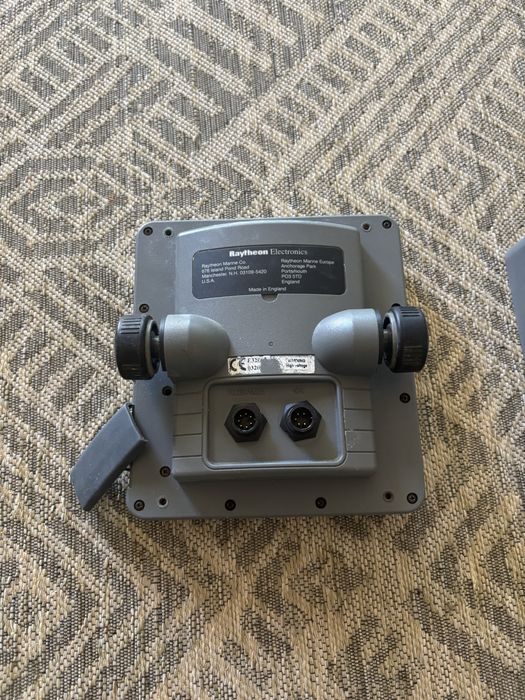 GPS Raytheon Marine RC420
