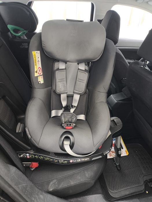Britax Römer Dualfix (360°)