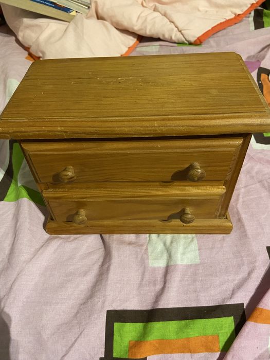 Gaveteiro de Madeira com 2 Gavetas