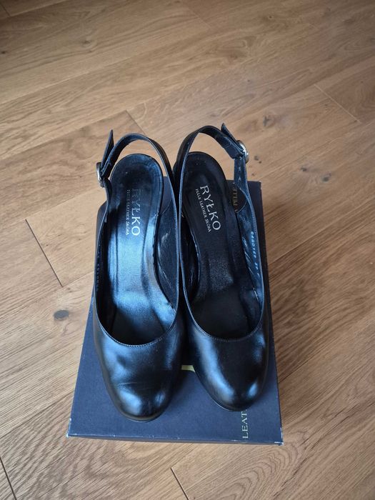 Czarne buty damskie letnie szpilki
