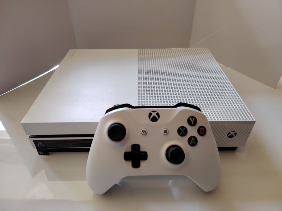 Xbox one S 1TB Pad