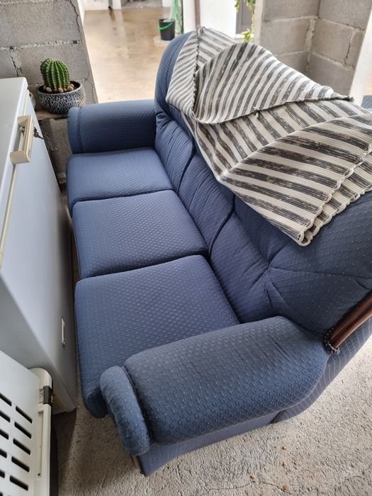 Sofá 3 lugares usado Riba de Ave • OLX Portugal