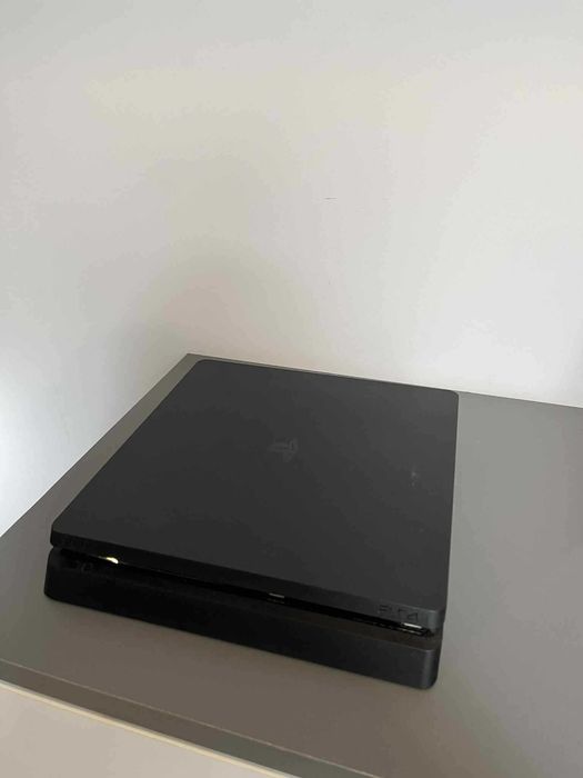 Playstation 4 Slim