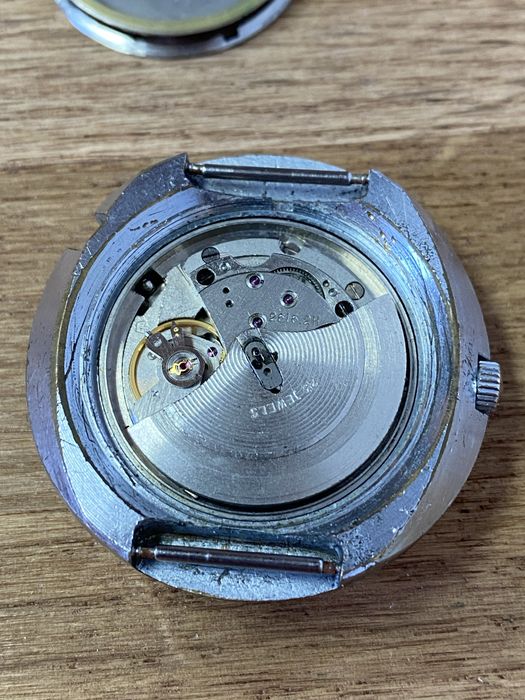 Zegarek poljot ufo automat 23 kamieni
